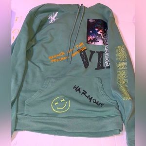 Green graphic hoodie size XL